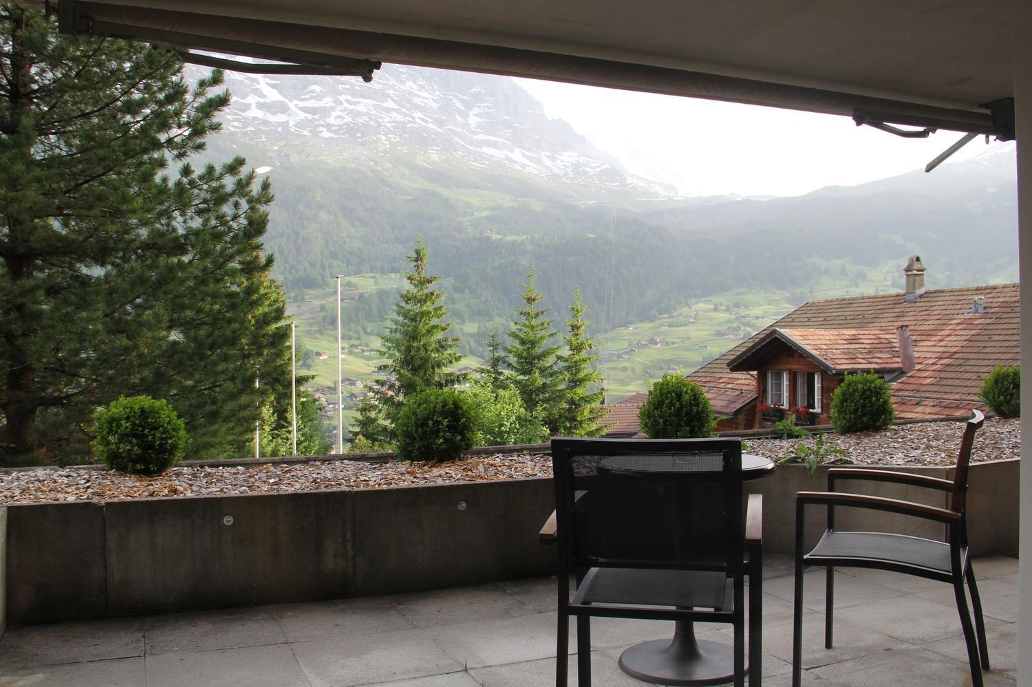 - Elements Lodge